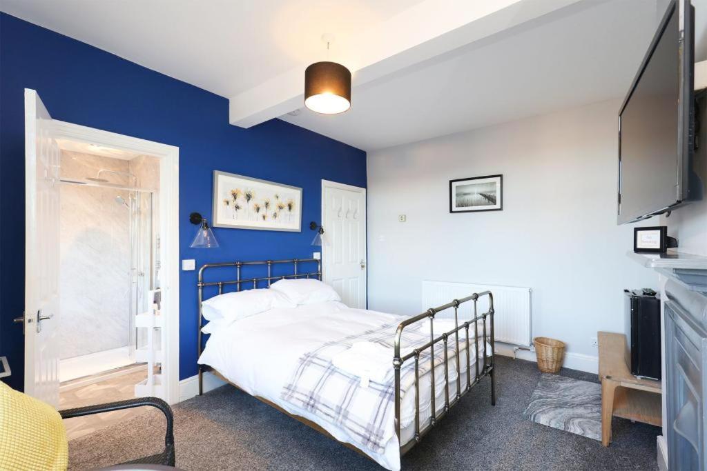 From Home, Private Ensuite Spacious Homestay *